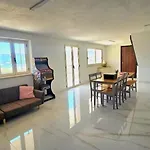 La Dolce Villa